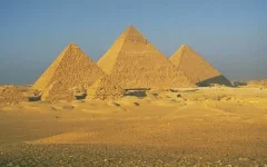 Pyramid-Wallpaper-Egypt-07.webp