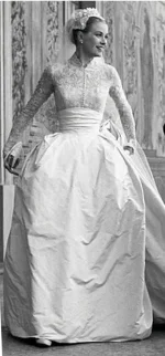 Grace_kelly_wedding_dress2.webp