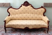 antique-italian-walnut-sofa-image-1.jpg